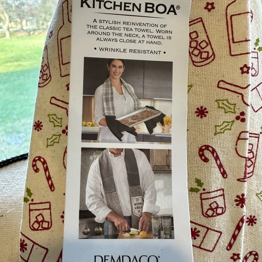 Demdaco Kitchen Boa “serving up Christmas spirit” Red
